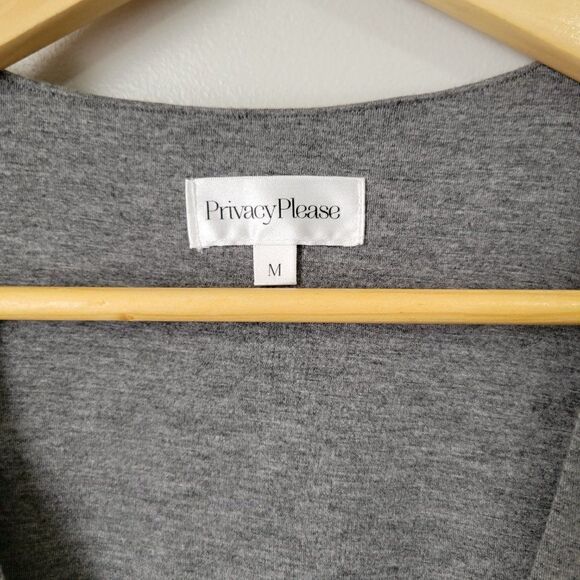 EUC PRIVACY PLEASE DEEP V NECK GREY LONGSLEEVES BODYSUIT SZ M - Picture 12 of 14